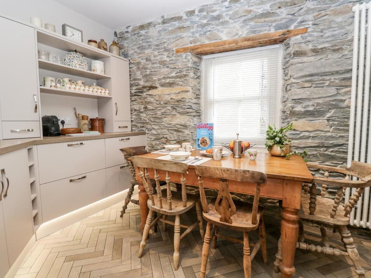 Bridge End Cottage อัลเวอร์สตัน ภายนอก รูปภาพ